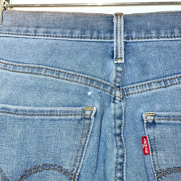 Levi’s 311 Shaping Skinny Light Wash Mid-rise Skinny Jeans 26 Women’s - Picture 10 of 16